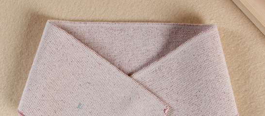 2014新款米灰橫機(jī)Polo領(lǐng)針織衫廠家直銷詳情